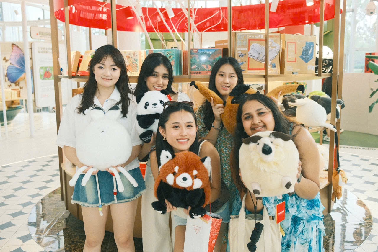 in China with friends
